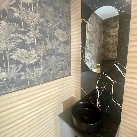 La Santillana Luxury Apartment *
